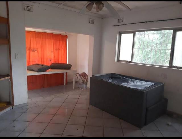 1 BEDROOM HOUSE FOR SALE IN ILFRACOMBE